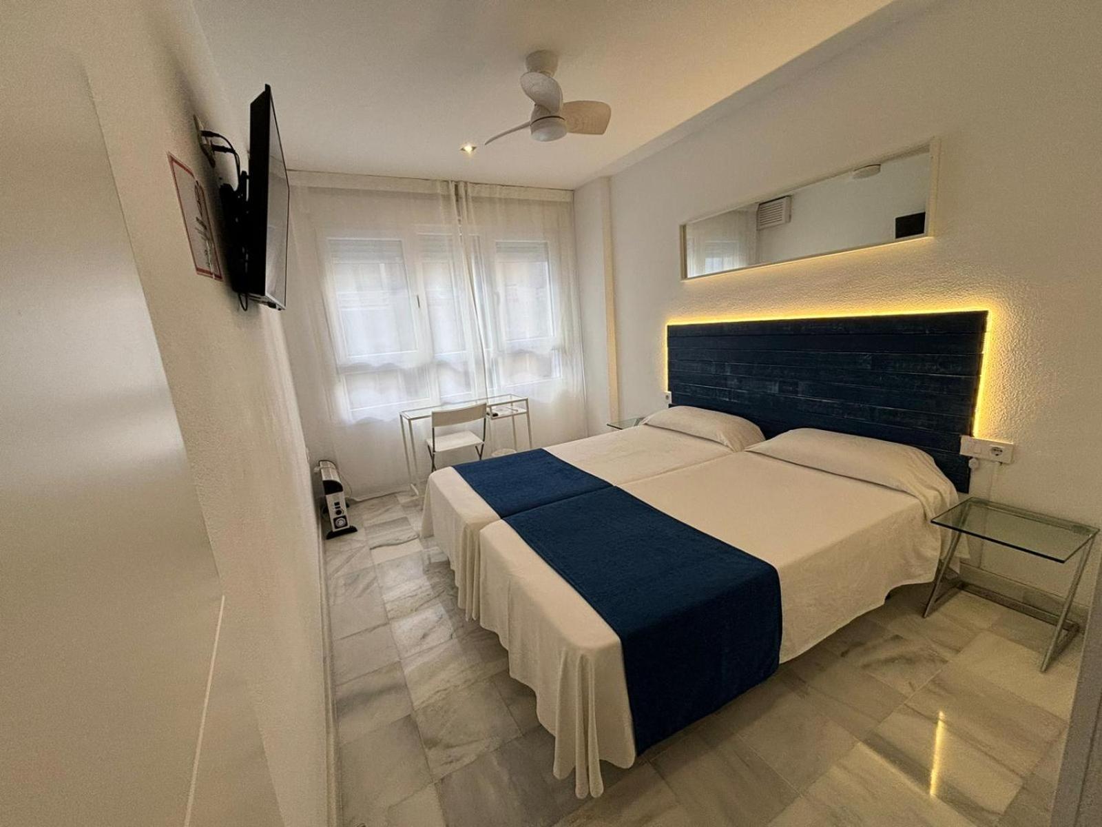 Apartamentos Turisticos Imar Cadice Esterno foto