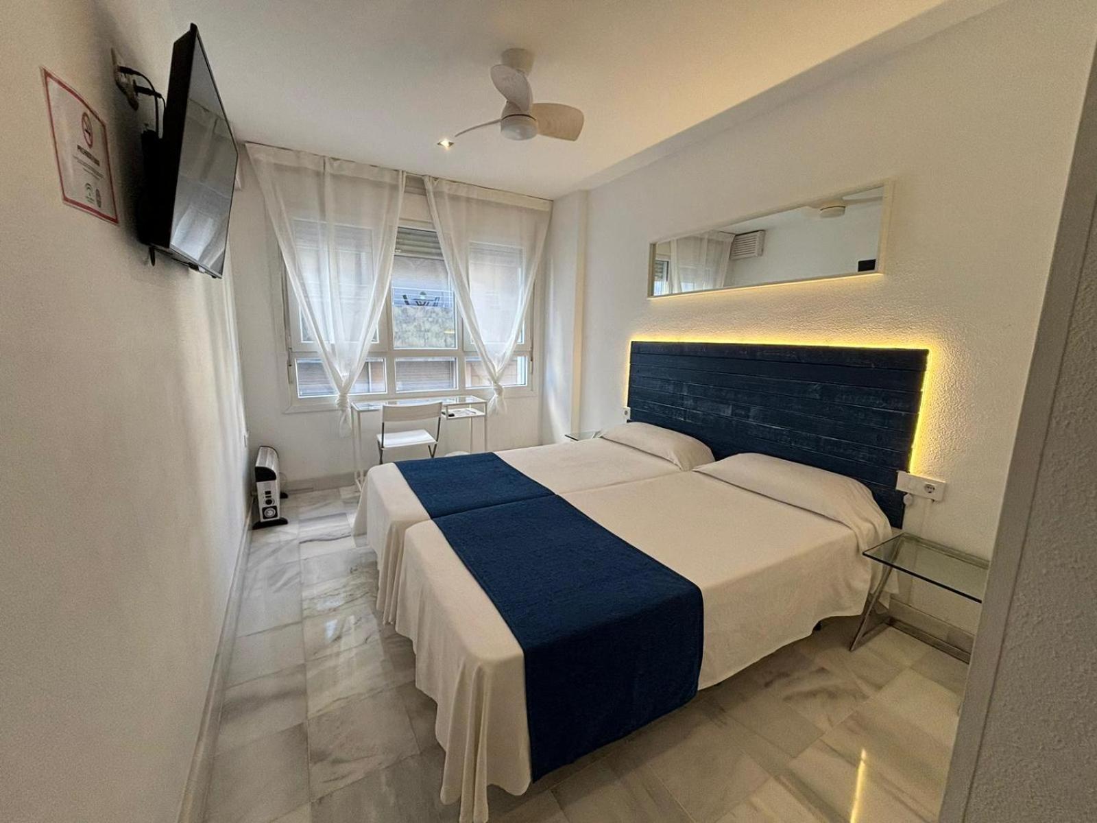 Apartamentos Turisticos Imar Cadice Esterno foto