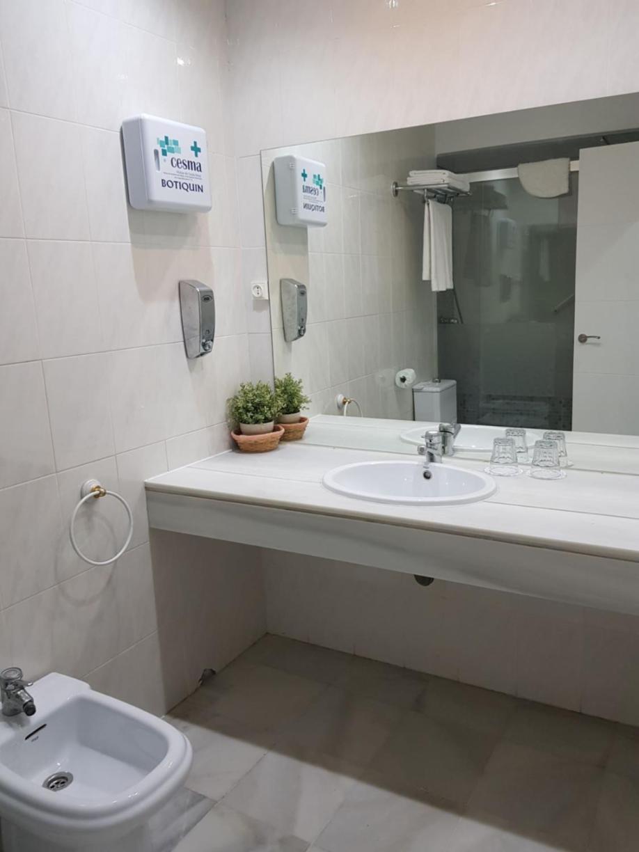 Apartamentos Turisticos Imar Cadice Esterno foto